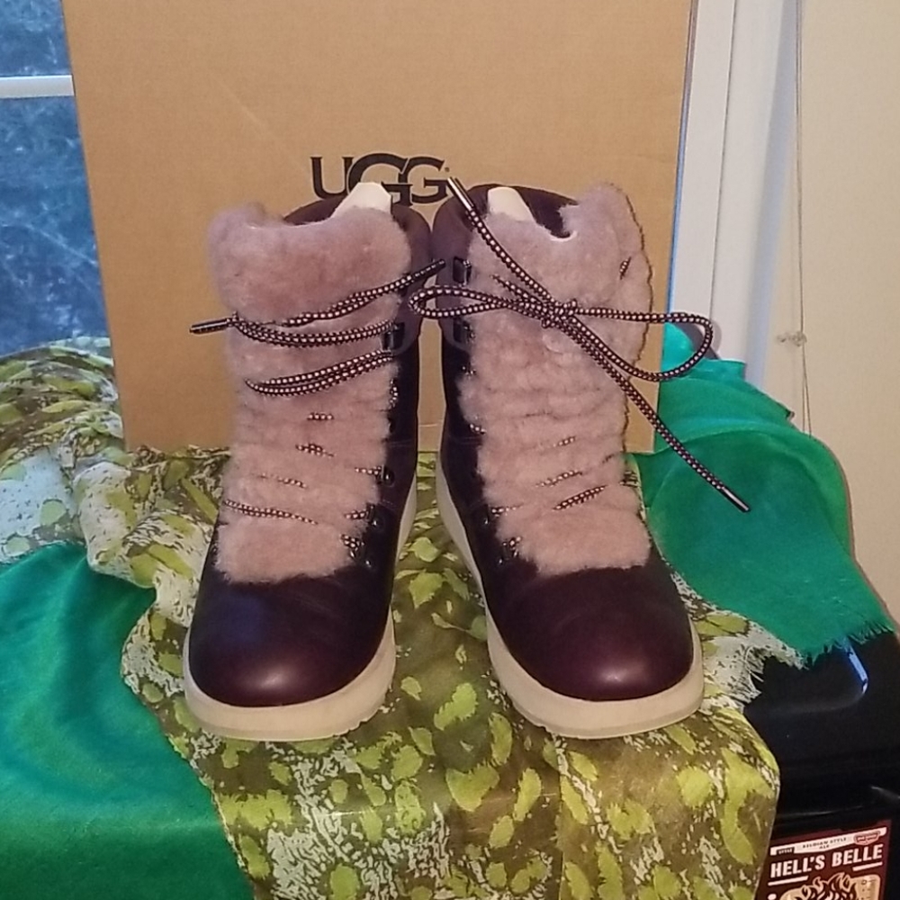 UGG  Viki waterproof shoes